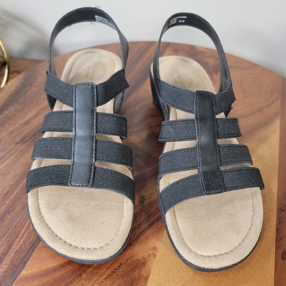 St. John's Bay Black Stretchy Straps Slip On Sandals Size 8 - Picture 7 of 17